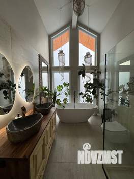 Дом 244м², 2-этажный, посуточно,