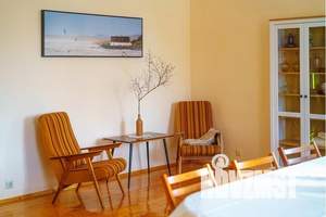 Дом 600м², 3-этажный, посуточно,