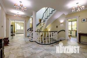 Дом 550м², 2-этажный, посуточно,