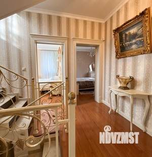 Коттедж 250м², 3-этажный, на длительный срок,