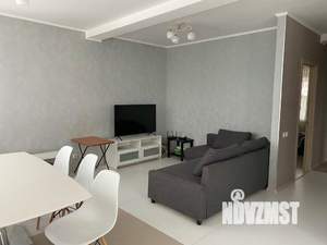 Дом 100м², 2-этажный, на длительный срок,