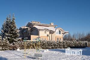 Таунхаус 400м², 3-этажный, на длительный срок,