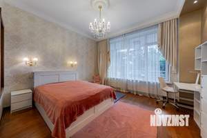 Дом 607м², 3-этажный, на длительный срок,