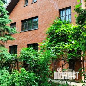 Дом 250м², 2-этажный, посуточно,