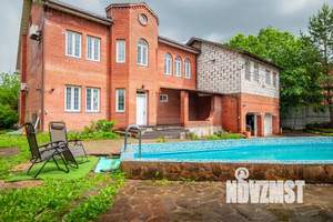 Дом 350м², 2-этажный, посуточно,