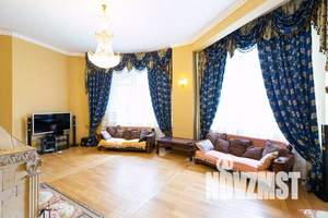 Дом 680м², 3-этажный, посуточно,