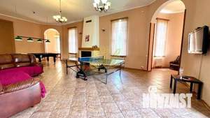 Дом 470м², 3-этажный, посуточно,