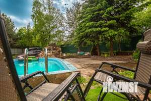 Дом 350м², 2-этажный, посуточно,