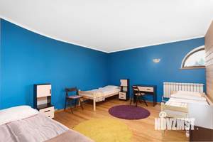 Дом 1500м², 2-этажный, на длительный срок,