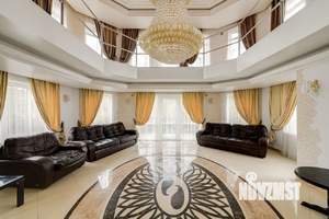 Дом 1000м², 3-этажный, посуточно,