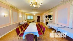 Дом 1000м², 3-этажный, посуточно,