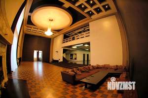 Дом 1200м², 3-этажный, посуточно,