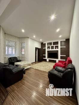 Таунхаус 195м², 3-этажный, на длительный срок,