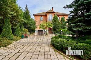 Дом 450м², 3-этажный, посуточно,