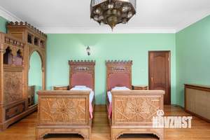 Дом 1500м², 2-этажный, на длительный срок,