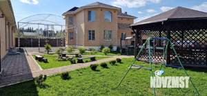 Дом 750м², 3-этажный, посуточно,