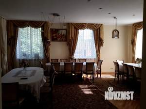 Дом 600м², 4-этажный, посуточно,