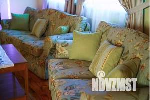 Дом 600м², 3-этажный, посуточно,