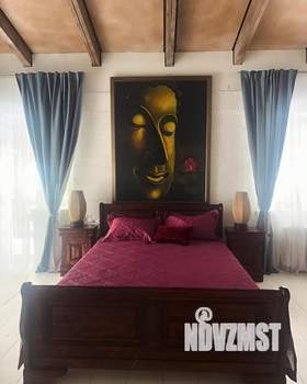 Дом 600м², 2-этажный, посуточно,