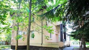 Дом 450м², 2-этажный, посуточно,