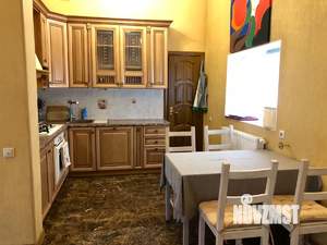 Дом 500м², 2-этажный, посуточно,