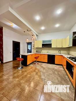 Таунхаус 195м², 3-этажный, на длительный срок,