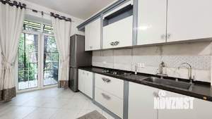 Дом 200м², 3-этажный, на длительный срок,