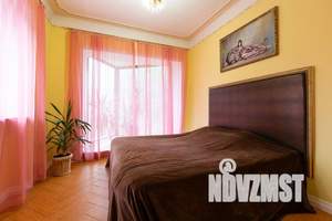 Дом 900м², 3-этажный, посуточно,