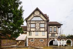 Дом 1150м², 4-этажный, посуточно,