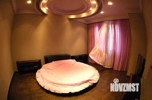 Дом 1200м², 3-этажный, посуточно,