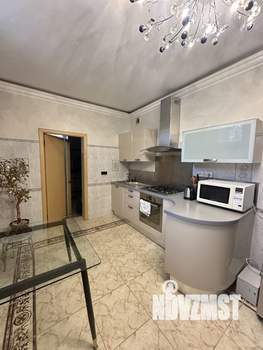 Дом 450м², 3-этажный, на длительный срок,