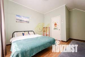 Дом 450м², 2-этажный, посуточно,