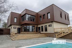 Дом 1000м², 3-этажный, посуточно,