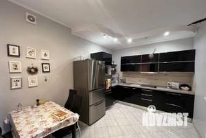 Таунхаус 270м², 4-этажный, на длительный срок,