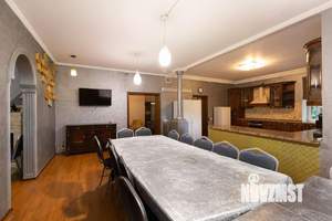 Дом 470м², 2-этажный, посуточно,