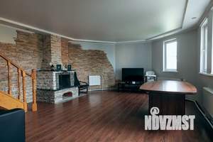 Дом 200м², 2-этажный, посуточно,