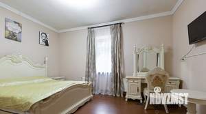 Дом 450м², 2-этажный, посуточно,