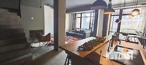 Таунхаус 250м², 3-этажный, на длительный срок,