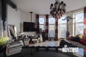 Таунхаус 400м², 3-этажный, на длительный срок,