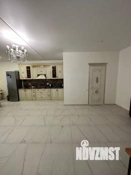 Дом 100м², 2-этажный, на длительный срок,