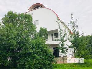 Дом 1000м², 3-этажный, посуточно,