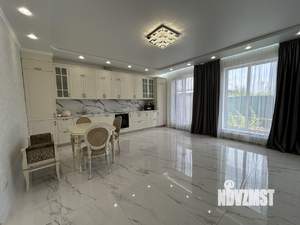 Дом 270м², 3-этажный, на длительный срок,