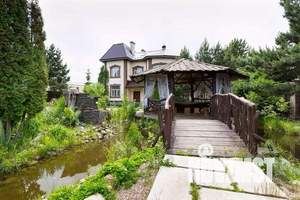 Дом 680м², 3-этажный, посуточно,