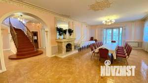 Дом 1100м², 3-этажный, посуточно,