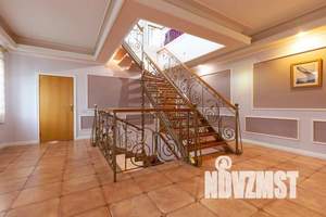 Дом 900м², 3-этажный, посуточно,