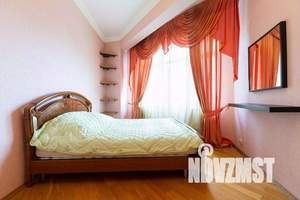 Дом 680м², 3-этажный, посуточно,