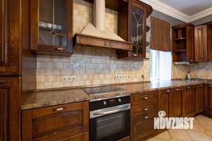 Дом 470м², 2-этажный, посуточно,