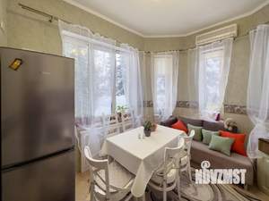 Дом 230м², 3-этажный, на длительный срок,