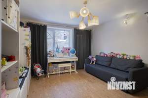 Таунхаус 400м², 3-этажный, на длительный срок,