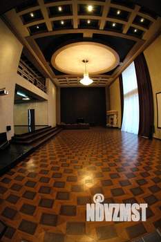 Дом 1200м², 2-этажный, посуточно,